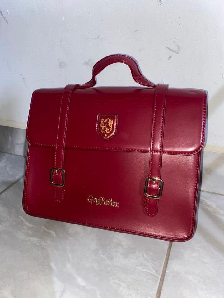 kaimaginary's tweet photo. wts (want to sell) / new ‼️
Miniso x Harry Potter backpack ransel preppy
#zonauang️ #zonajajan 

💸 140.000 rb
📍Bekasi
• new product (baru banget beli tadi sore)
• tag masih ada
• beli di offline store miniso
• dijual karena mau ganti warna
• bisa co 🍊 oren https://t.co/o9L8XkWPsw