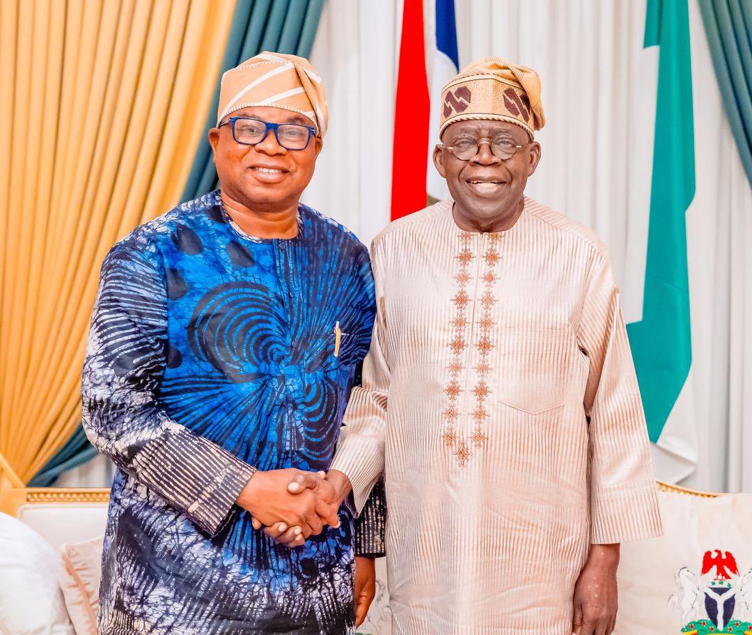DOlusegun's tweet image. PRESIDENT TINUBU CONGRATULATES OYEBAMIJI, OSUN APC GOVERNORSHIP CANDIDATE
 
President Bola Tinubu congratulates Asiwaju Munirudeen Bola Oyebamiji on his emergence as the governorship candidate of the All Progressives Congress (APC) in Osun State following the party's primary…