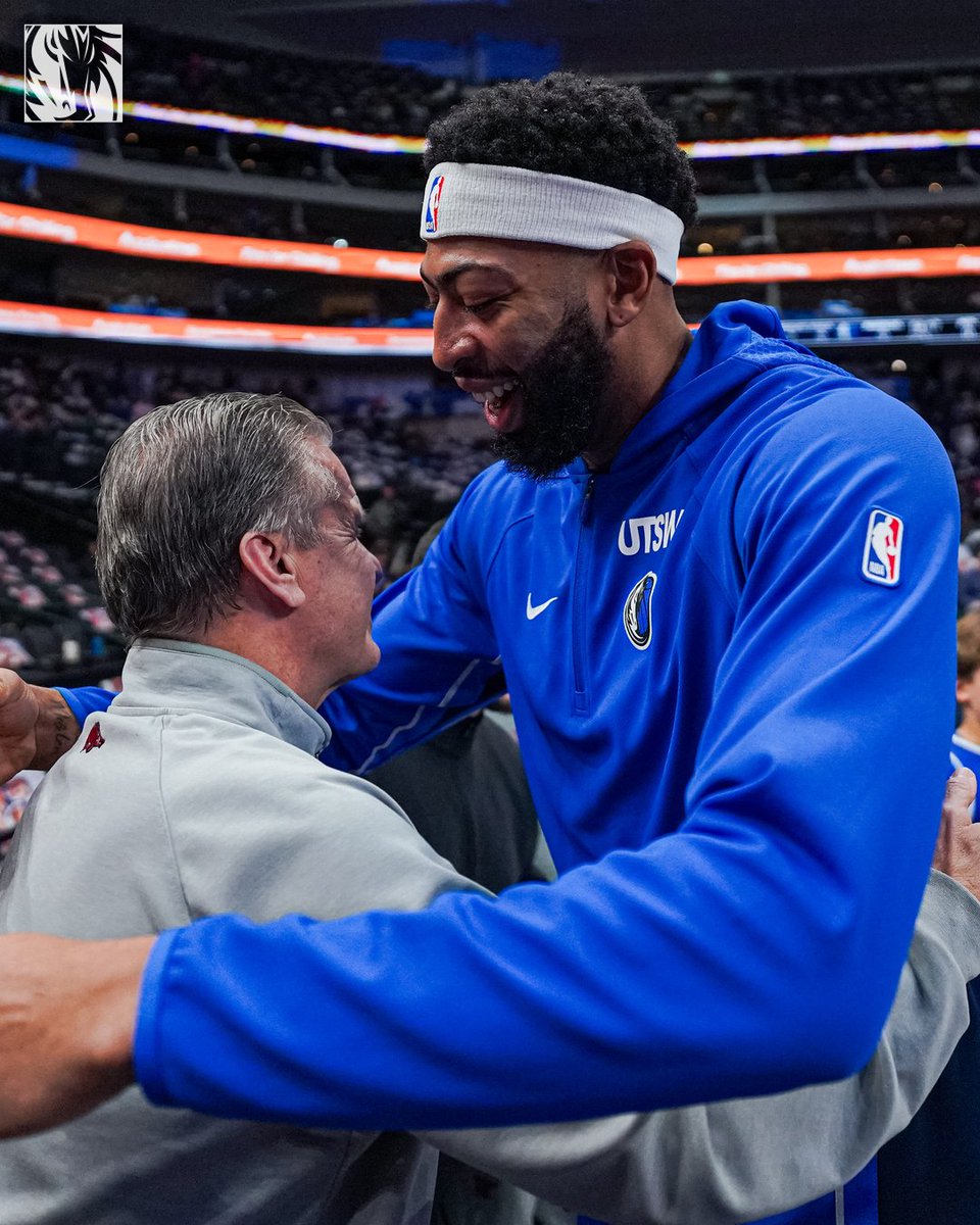 Coach Cal came to support 🙌
#MFFL