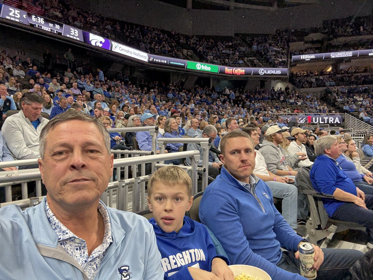 dnodgaard's tweet image. #gojays!