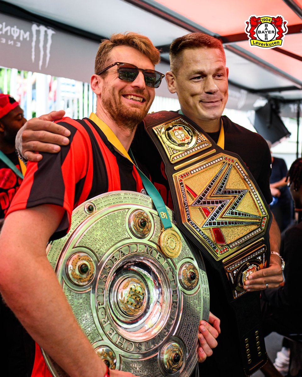 bayer04_en's tweet image. You can't see what we did there, but the Champ was here 👀

Congrats to the greatest of all time on an amazing career, @JohnCena! 👏

@WWE | @WWEDeutschland