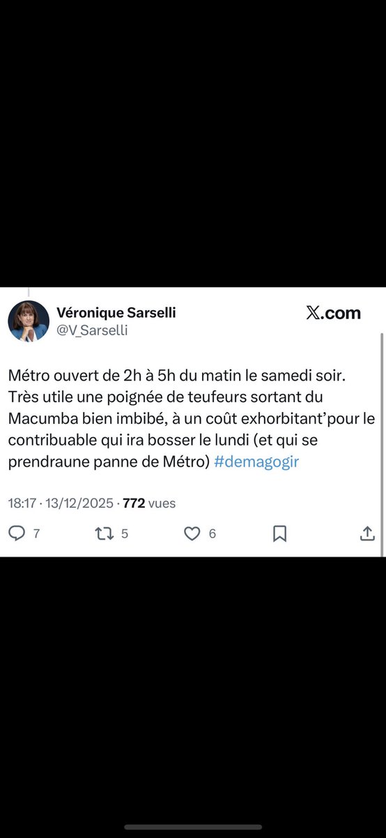 gillesvesco's tweet photo. #Sarselli: on appréciera le niveau d’argumentation de la candidate qui ➡️réclamait 500 millions d’Euros en + pour son #métro à #Alaï au lieu de #TEOL, et 
➡️omettait de réclamer à son alliée #Bouzerda (pdte. #Sytral 2017-2020) le #plan #rénovation #métro (qui serait déjà achevé). https://t.co/RAM7y4vlne