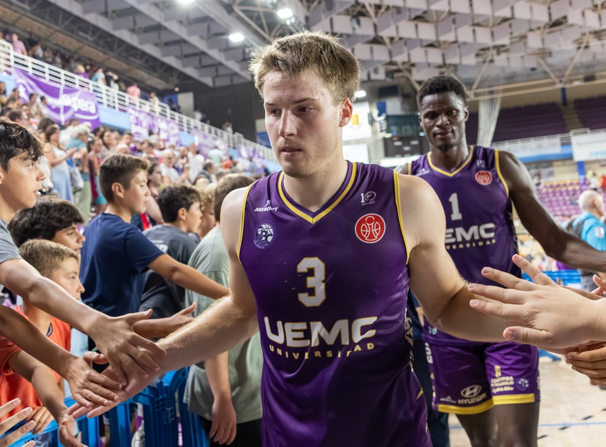 🎟 ¡Ya a la venta las entradas para nuestros 2 DUELOS en Pisuerga de la próxima semana!

🆚 <a href="/CultuBaloncesto/">🏀 Cultural y Deportiva Leonesa Baloncesto</a>
📅 Miércoles 17, 20.00

🆚 <a href="/Caceres_Basket/">CacerEsBasket</a> 
📅 Sábado 20, 19.00

👉 valladolidbaloncesto.koobin.com

<a href="/UEMC/">UEMC</a> #BaloncestoValladolid