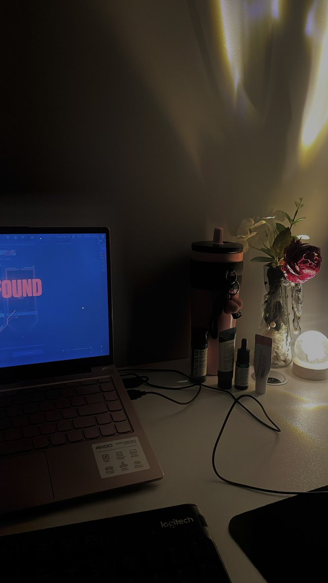 rasnthy's tweet image. yup