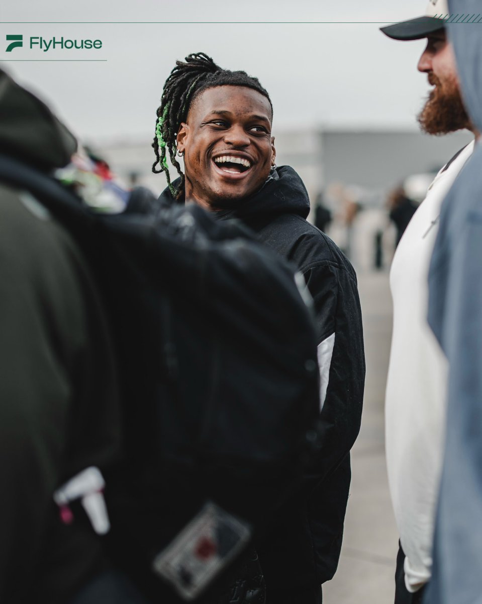 smiling for warmer weather 

📍 JAX 