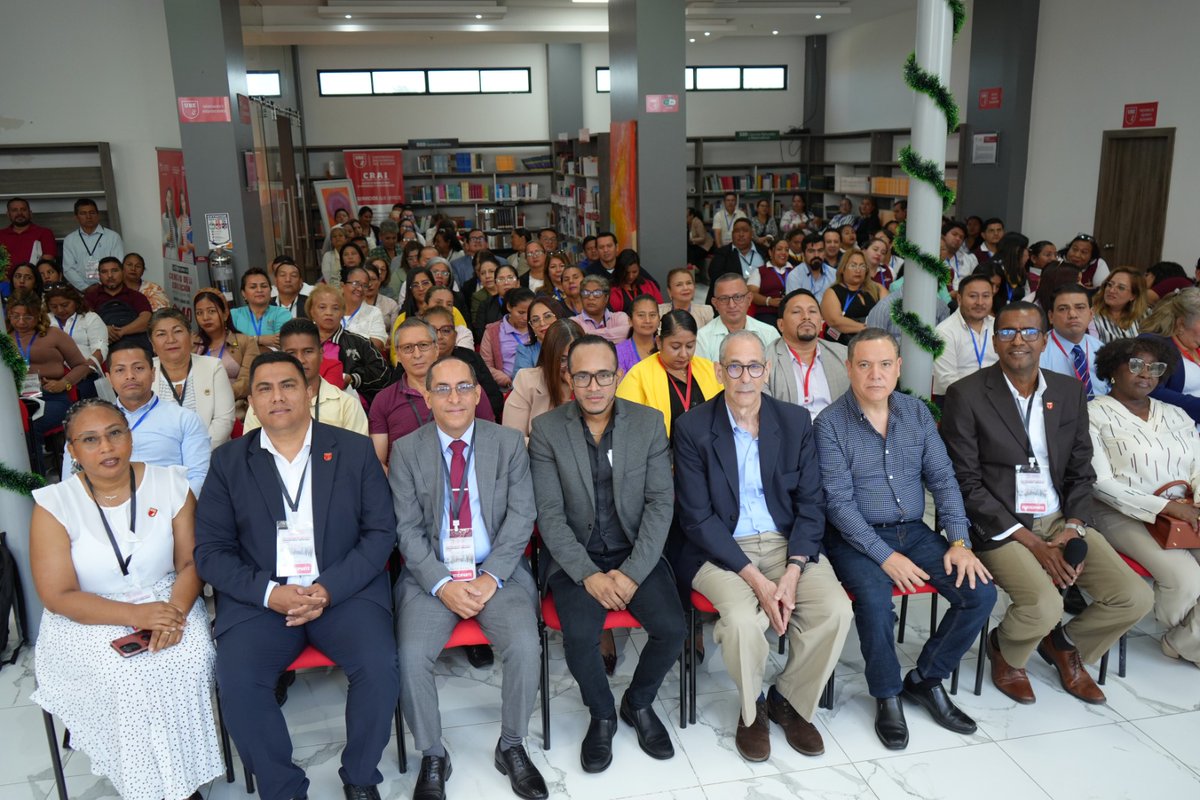 Alrededor de 200 profesores participaron del Primer Encuentro de Maestros de la Mesa de Gobernanza para la Educación de #Durán impulsada por <a href="/UbeEcuador/">UBE | Universidad Bolivariana Del Ecuador</a> en coordinación con distrito <a href="/Educacion_Ec/">Ministerio de Educación, Deporte y Cultura</a> 

Felicitaciones a los profes y UE's por sus ponencias
👇🏾
ube.edu.ec//Actividades/n…