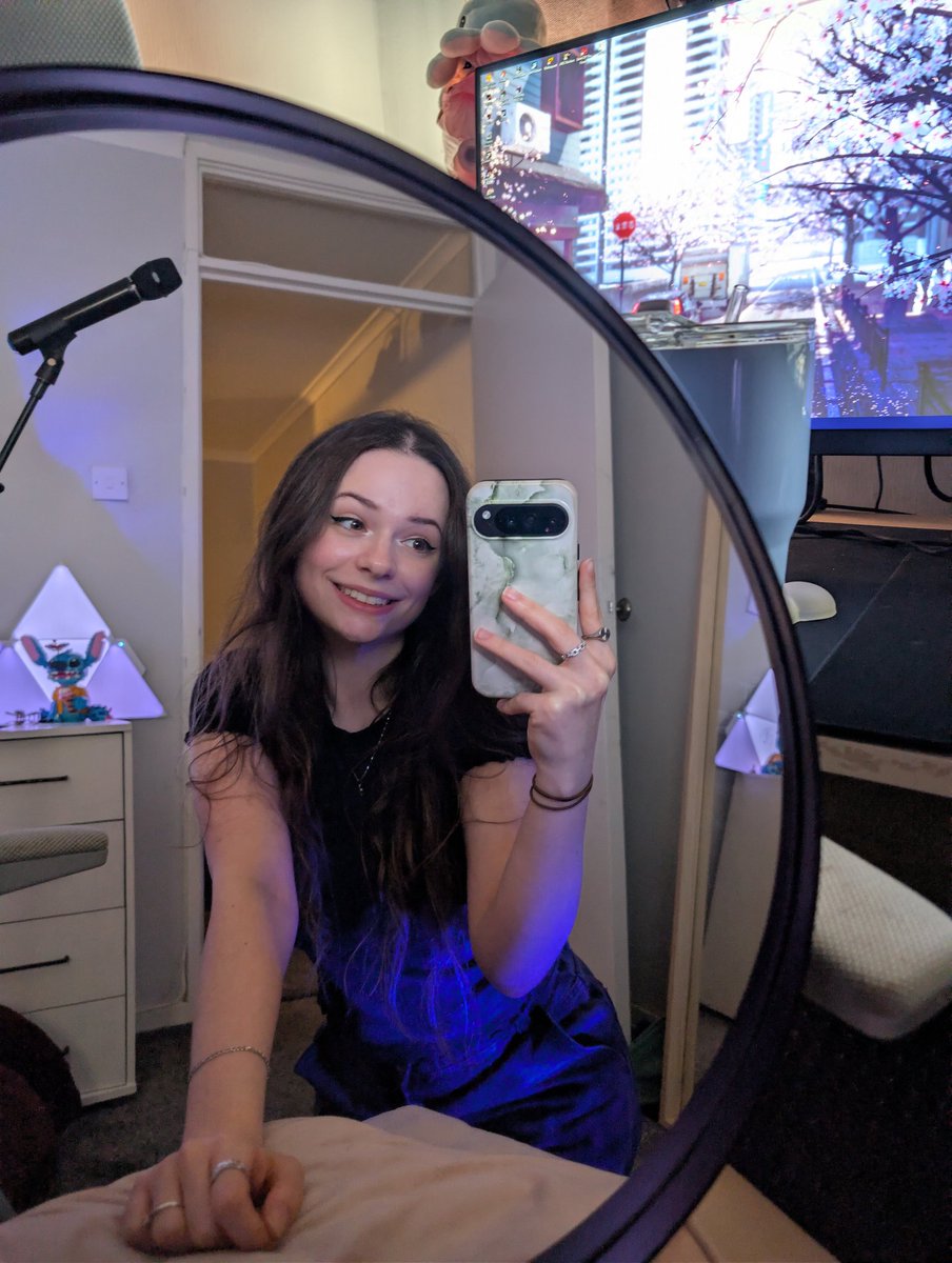 Sashaino tweet media