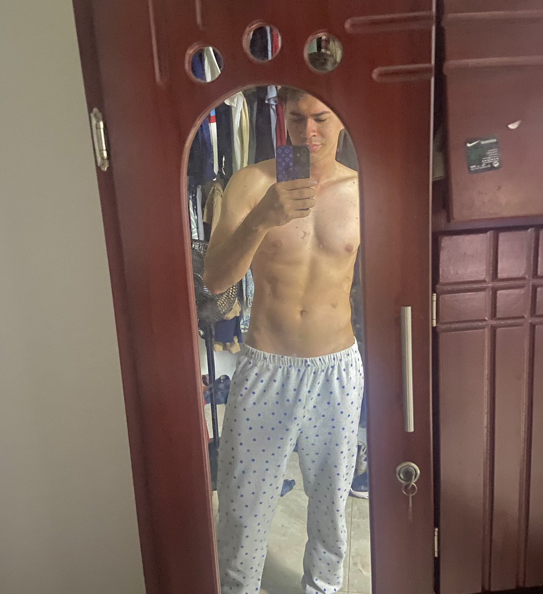 Sebastian tweet media