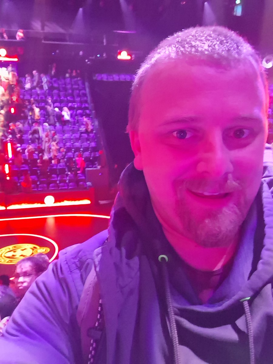 BobStaple's tweet image. Yesterday I went to watch the Hunger Games Stage Show in London. Really good shows, with a lot of moving parts