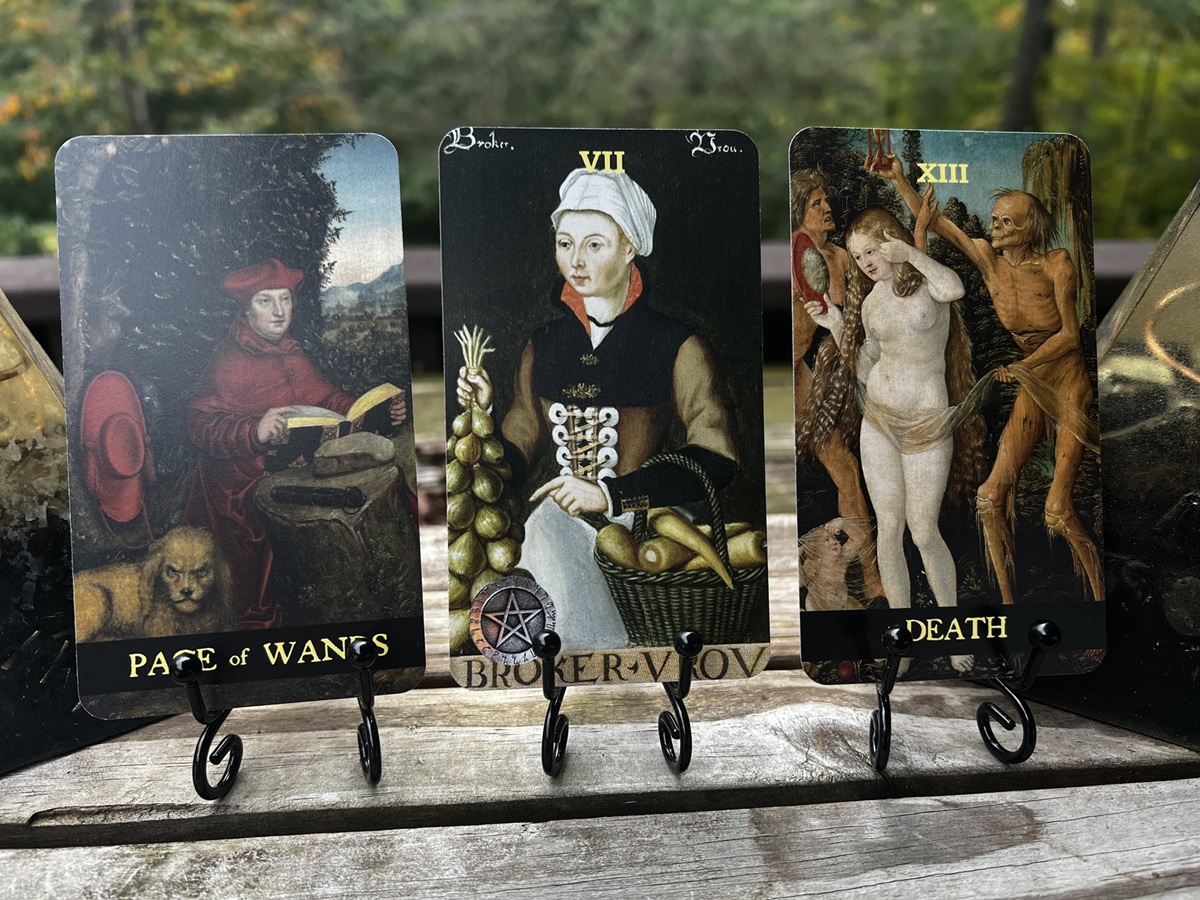LibraMoonInc's tweet photo. Medieval Earth Tarot
Kickstarter October 2025 
https://t.co/MW7HVjezxw https://t.co/EjLK9vvY7s