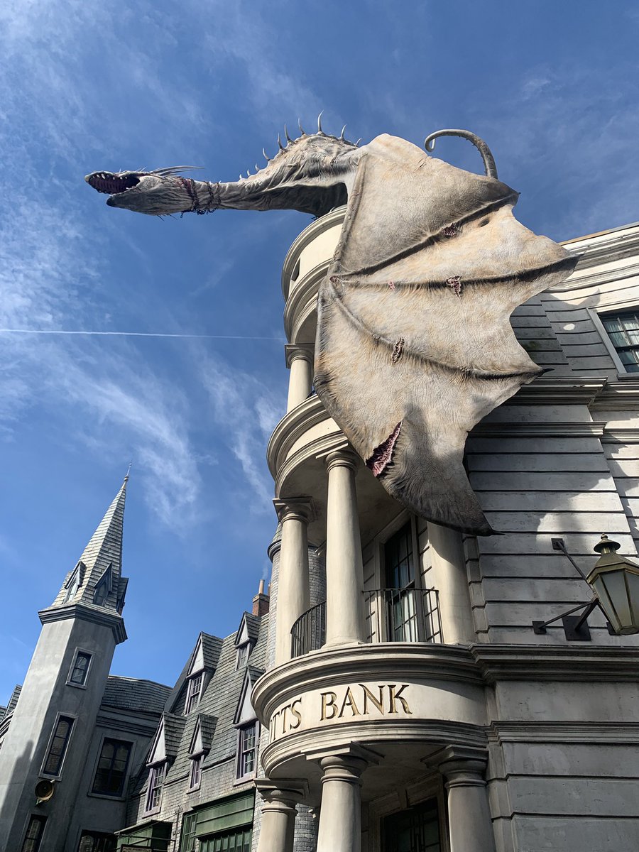 nickixero's tweet photo. Holiday Oct 25 #universalstudios https://t.co/ErX0TJni8m