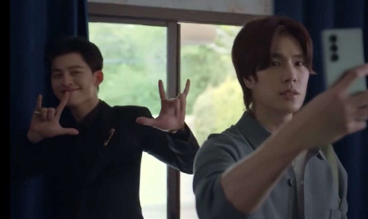 dunkiestyle's tweet image. JAKAJAJIWKWJKJAJA ???? 

#MeAndTheeSeriesEP5