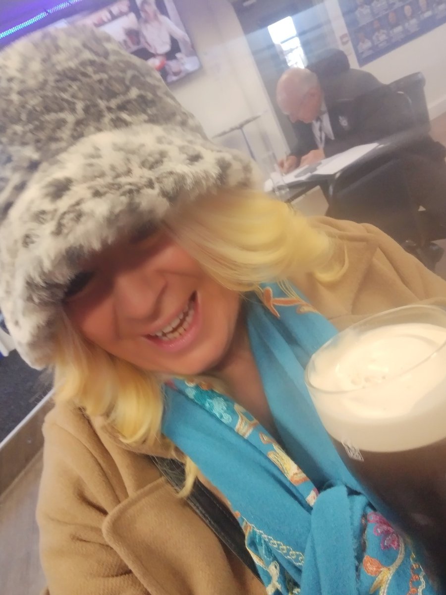 Well I'm a v happy Susan 2 fab goals for my <a href="/MarineAFC/">Marine Football Club</a> team to win away in the #trophy to <a href="/CurzonAshton/">Curzon Ashton</a> Delighted to see our tenacious hardworking Fin on the scoresheet &amp; a late decider from Bell. Met lovely people. In other news my <a href="/OfficialBWFC/">Bolton Wanderers</a> won too. Happy days 😁