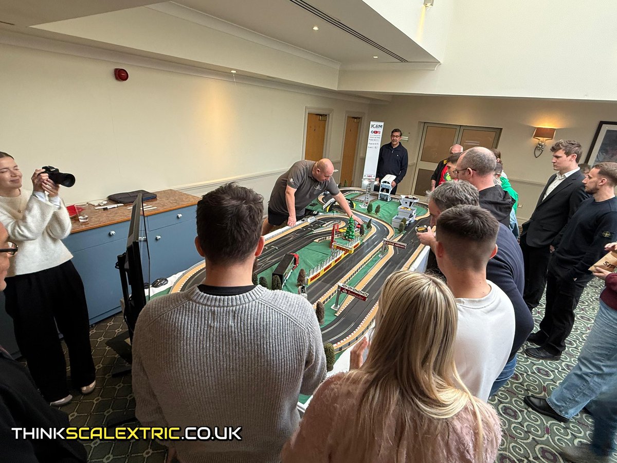 Think Scalextric Events & Track Builders tweet media