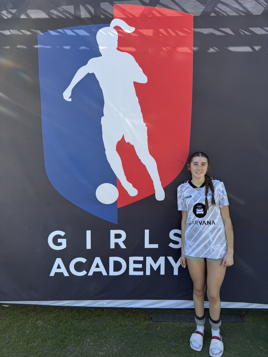 Ella Sturdivan tweet media