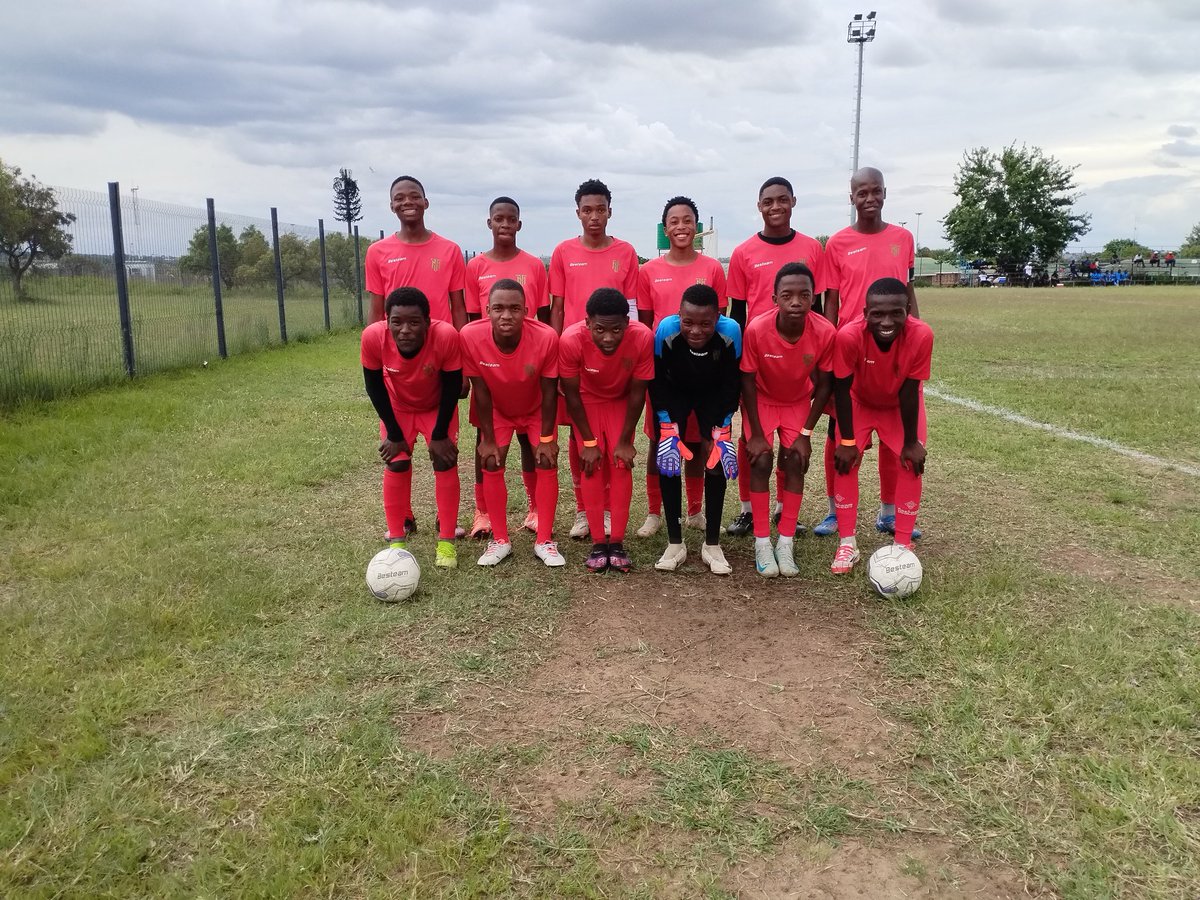 TlouM_Centre's tweet photo. ๐ฅ of Predo Youth Development X Parkinn by Radisson Polokwane Festive Charity Cup U17 2025
Player of the Tournament : Ntsako Mongwe
#TMFC
#TeamRed
#weriseasone https://t.co/8DOtmyDPt8