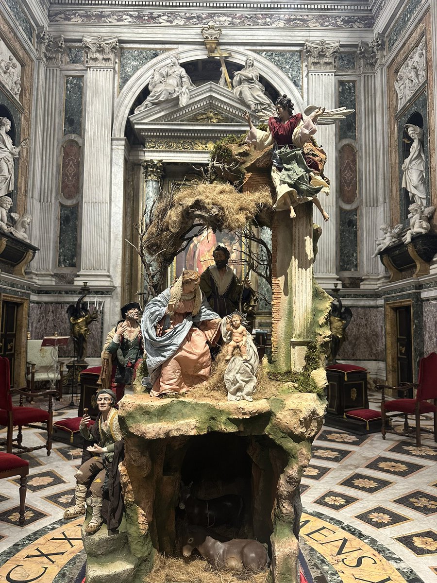 Rinaldi_euro's tweet photo. Basilica di San Giovanni a Roma. Questo è il Presepe che mi piace! https://t.co/0tDCIIld84