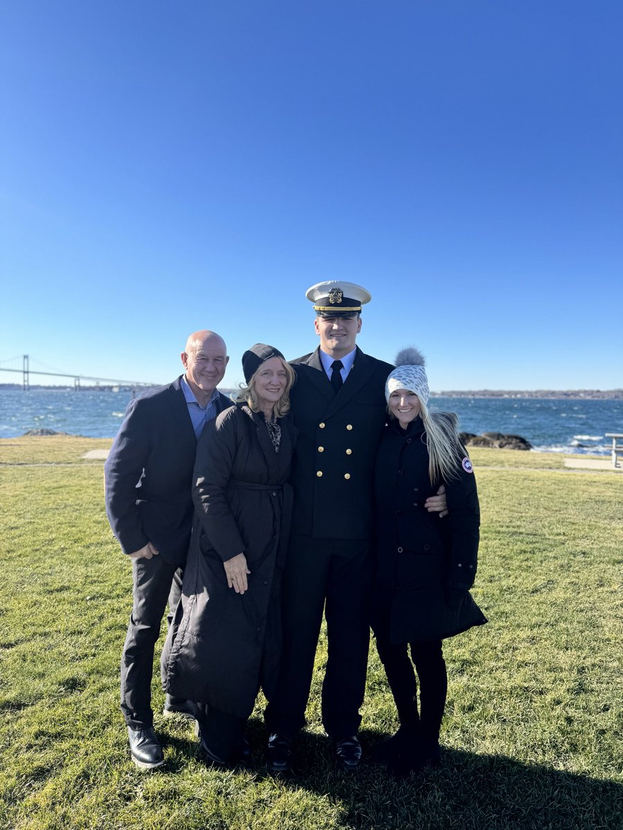 AlfordBrack's tweet photo. This young man @BrackstonA is a father’s dream. A scholarship athlete, a pilot, an honors graduate and now an officer and gentleman. Thanks to all the mentors that have poured into to him! The sky is the limit, give God the glory and keep grindin’ brother!
#neverfinished https://t.co/Gbaif8dUbU