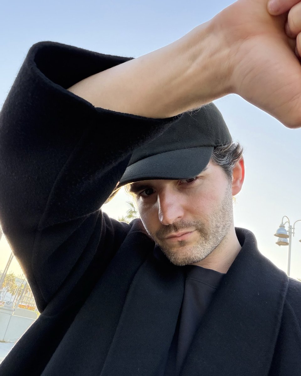 DIMENSION tweet media