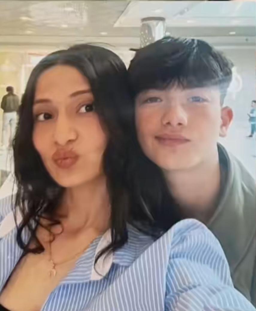 Alperen Ömer Toprak'ın sessiz çığlığı, hepimizin kalbinde yankılanıyor. Bir çocuğun hayatına kastedildiği yerde, sessizlik suç ortaklığıdır. 15 yaşındaki Alperen için, onun hayalleri için, adımız adaletle birlikte anılmalıdır. Unutmayacağız.
#BirYumrukBirCan