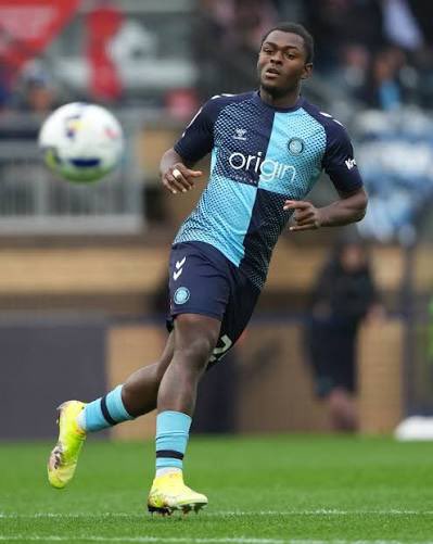 Matt_Stevens73's tweet photo. Donnell McNeilly Vs Burton Albion:

5.9 Match Rating
45 Minutes
14 Touches
10 Times Lost Possession
1 Foul on Opposition
2/12 Successful Passes
2/6 Aerial Duals Won
1/6 Ground Duals Won
1/3 Successful Dribbles

Impressive by the Wycombe scouts to get it so wrong three times👏🏼👏🏼 https://t.co/NS0fr4htG5