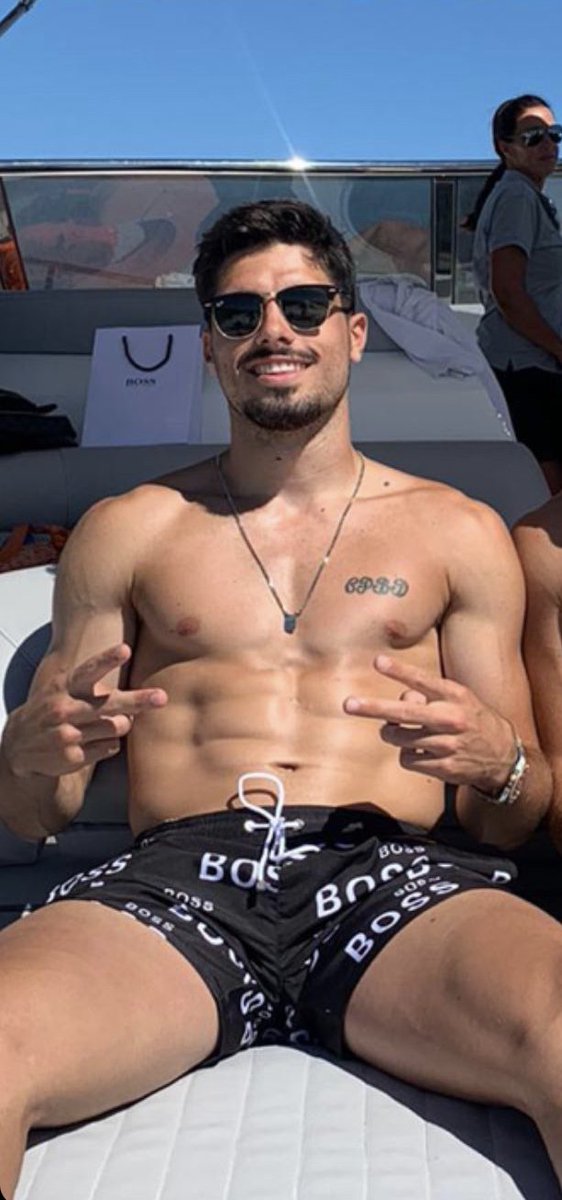 FOOTBALLERS HOT 13K ⚽🔥👣 tweet media