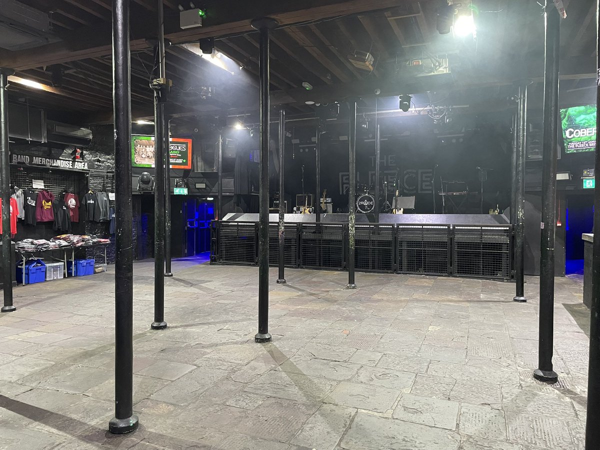 2RUDESKA's tweet image. We’re ready for yet another SOLD OUT show at @FleeceBristol tonight! Doors open at 7pm 😎

Make sure you’re here early to catch @LtdSpecials kicking things off

#2Rude #Ska #TributeBand #CoverBand #2Tone #LiveMusic #TheFleece #Bristol