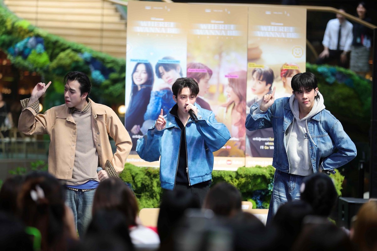 thaipost's tweet photo. 3หนุ่ม VOC 'วิคเตอร์–อองรี–โชกุน' แท็กทีมโชว์ Busking แบบใกล้ชิด! 
คลิกอ่าน https://t.co/hMACYMdLDW 

#บันเทิง #WhereIWannaBeTVSNxVOC
#VOC_WHEREIWANNABE #ที่ที่มีเธอ
#VOCOfficial #VICTOR_VOC #ONGLEE_VOC #CHOKUN_VOC #VOC_WIWB #PROXIEth https://t.co/LTn9J7XZvI