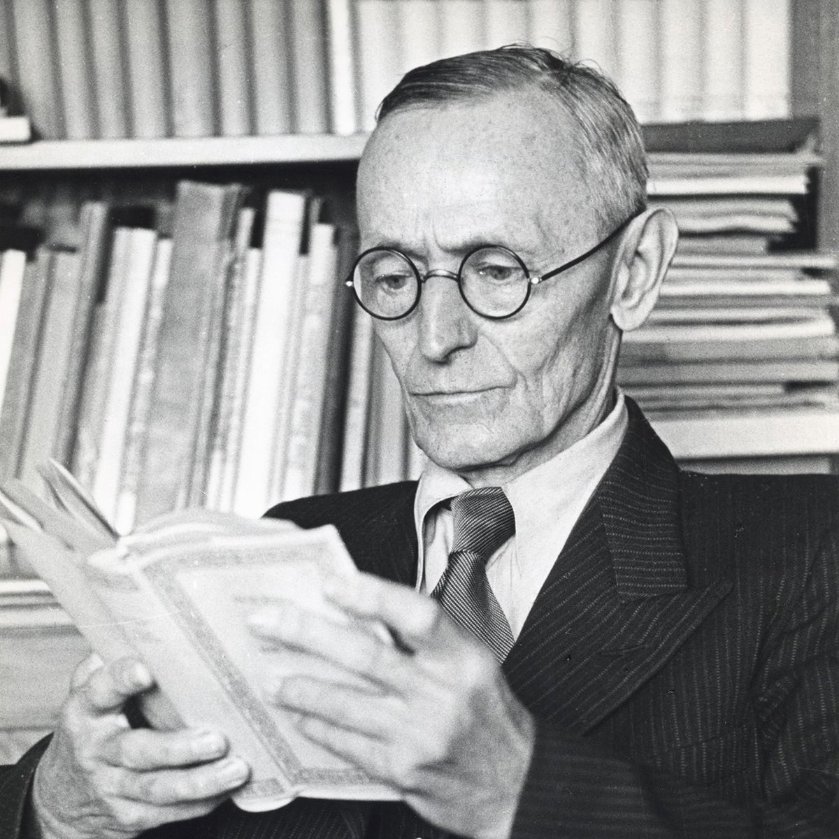 Arnotationen's tweet image. Arno Schmidt TB Sa 11.8.1962:
Hermann Hesse † wieder eine der Nobel=Mittelmäßigkeiten weg: es ist nicht schad.