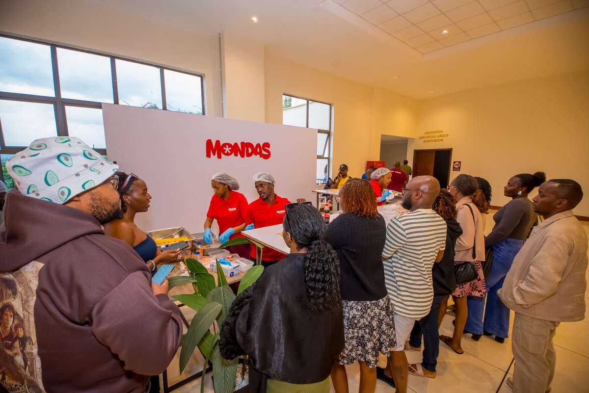 Mondas Snack bar tweet media