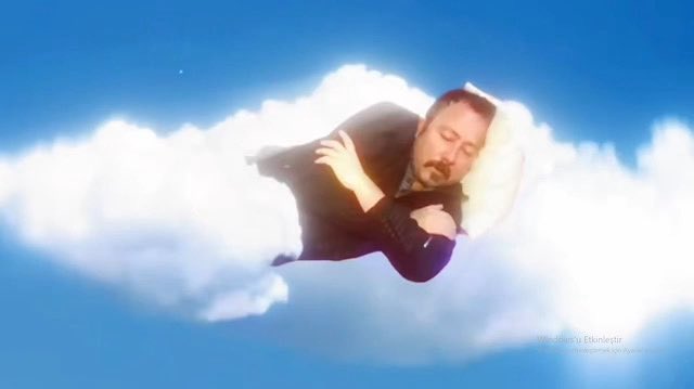 barıs alperi, osimheni, icardiyi, saneyi aynı anda sevebilen azınlık olarak bu gece bizim uyku