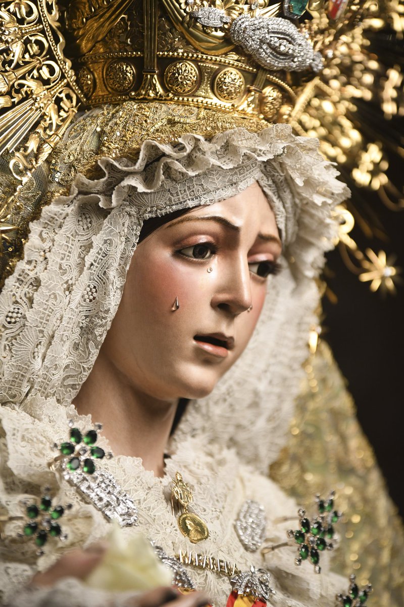 Hdad_Macarena's tweet photo. "Eres la Madre de Dios
y Dios en Ti se recrea,
porque todas las virtudes
las concentró en tu belleza."

📷 @andres__vf y Alejandro Ochoa https://t.co/yIenWlnElZ