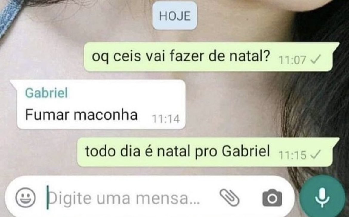 EuFumoUm's tweet photo. Todo dia é natal pro Gabriel https://t.co/LE31kNLEV0