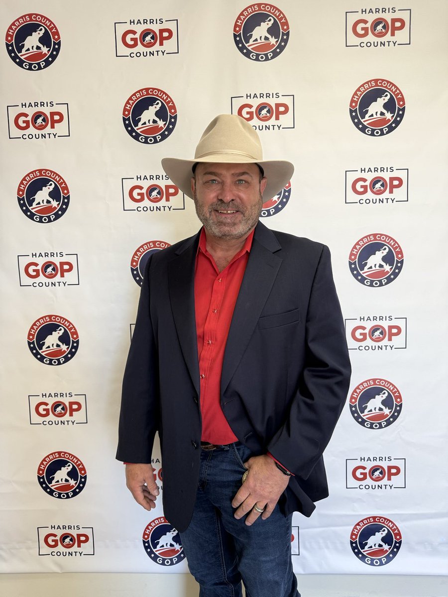 Energy_Patriots's tweet photo. 🇺🇸Merry Christmas Energy Corridor Patriots🎄🔔🎅🏻

 This Saturday at 9am we will be joined by @JeffYunaforTX , running for Texas CD 38.

If you’re in town for Christmas, please join us at Poblano’s on Eldridge Pkwy Sat @ 9am &amp; meet the latest addition to the TX-38 ballot, Jeff! https://t.co/XYdFO0827r