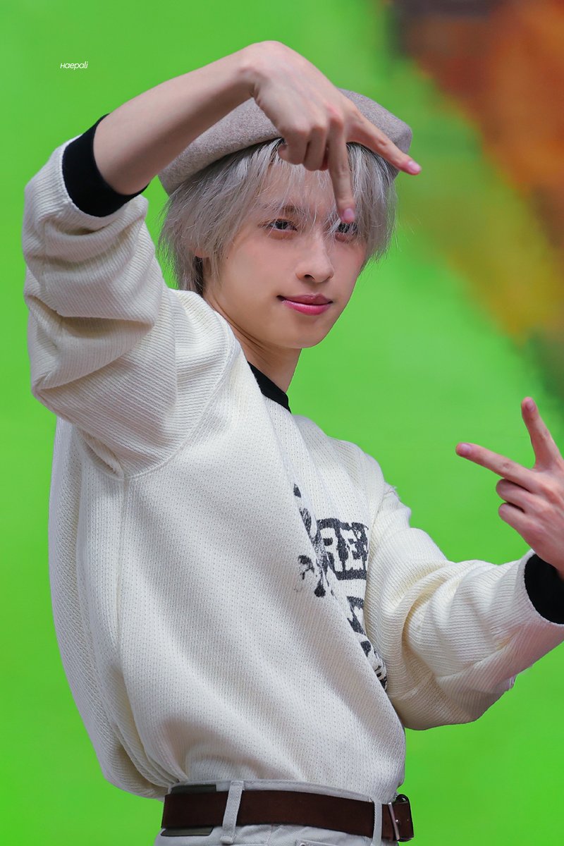 0ndpp_'s tweet photo. 빵모자 소년 ...

#가온 #Gaon #XdinaryHeroes https://t.co/a6dCov6yY3
