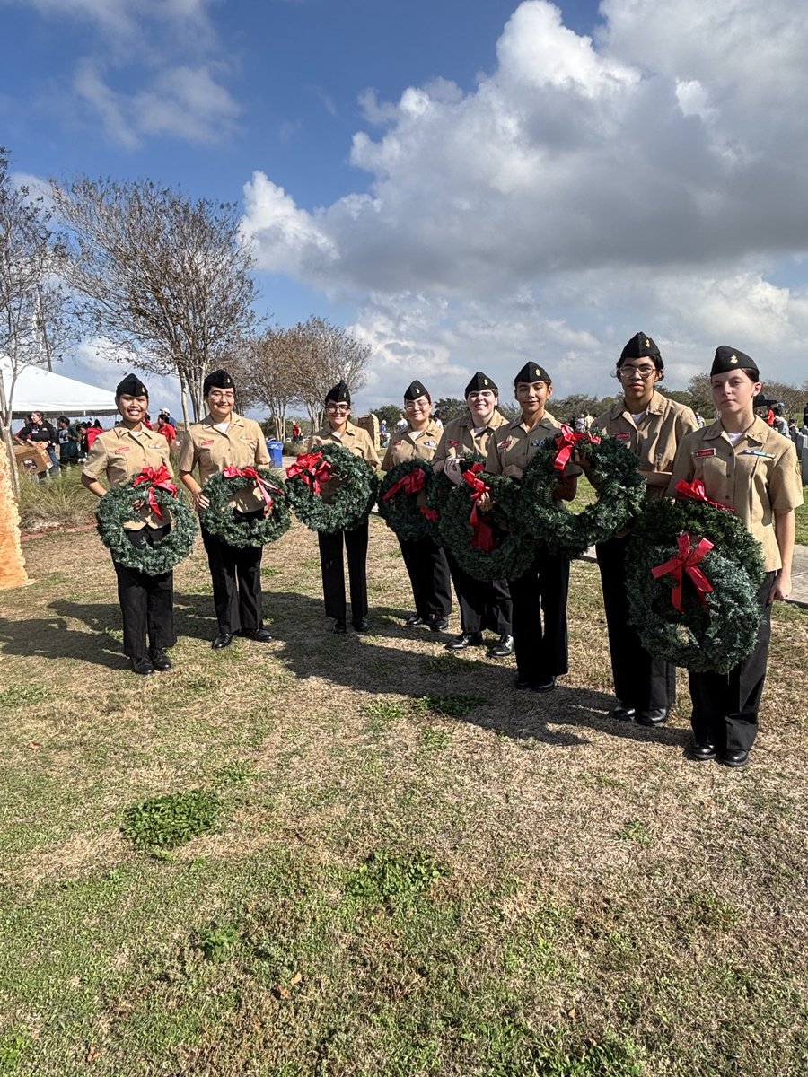 Master Chief Bernal tweet media