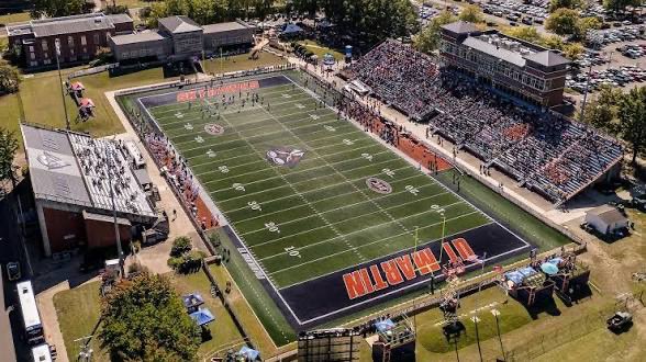 Noahlospinoso's tweet image. BLESSED TO RECEIVE AN OFFER AFTER MY VISIT TO UTM #goskyhawks @snagcityagency @CoachStoutUTM