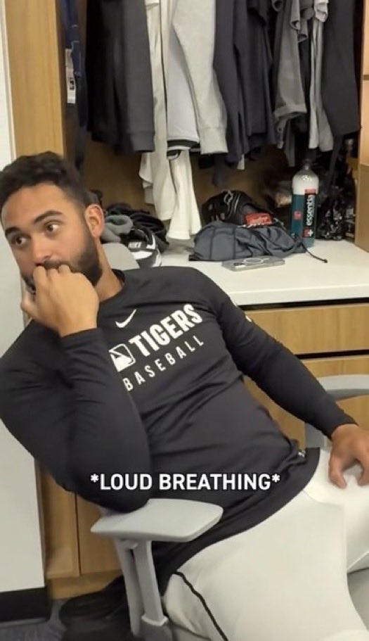 Paws’ Gritty Plug tweet media