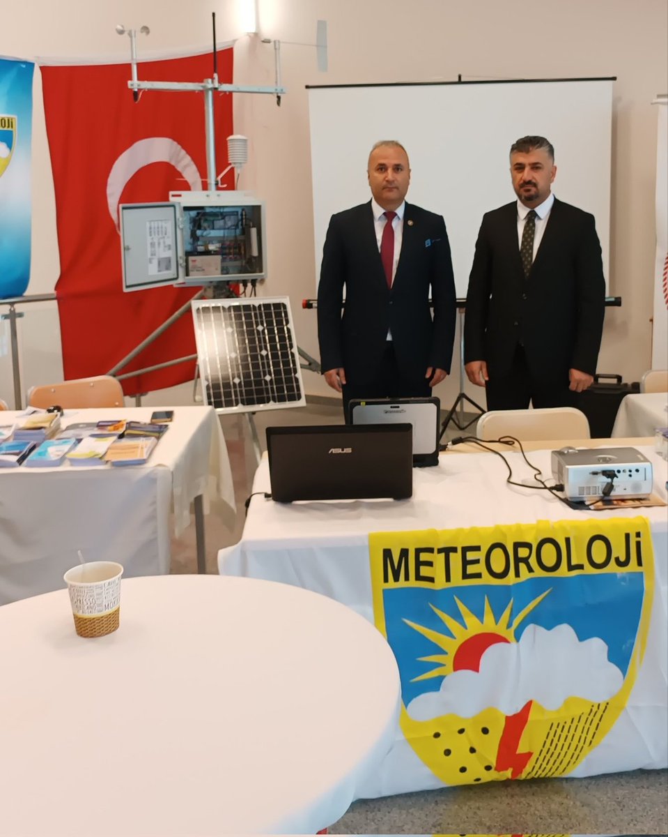 Davut__SiMSEK's tweet photo. İzmir Aile ve Sosyal Hizmetler İl Müdürü olarak atanan çok kıymetli kardeşim Abdullah Kömürcüoğlu'na üstün başarılar dilerim.
@izmirASHM 
@AbdullahKmrcol1 https://t.co/Nk2jOIo3bd