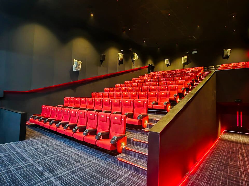PulzElectronics's tweet photo. Another Pulz Theatre installation is now live at Palaxi Cinemas, Thrissur, Kerala!
The system is tuned to perfection — crisp sound, bigger impact and an even more immersive cinematic experience.

#pulzelectronics #pulzaudio #pulzinstallation  #sound  #immersiveaudio #PalaxiCinema https://t.co/jxnZZc7xar
