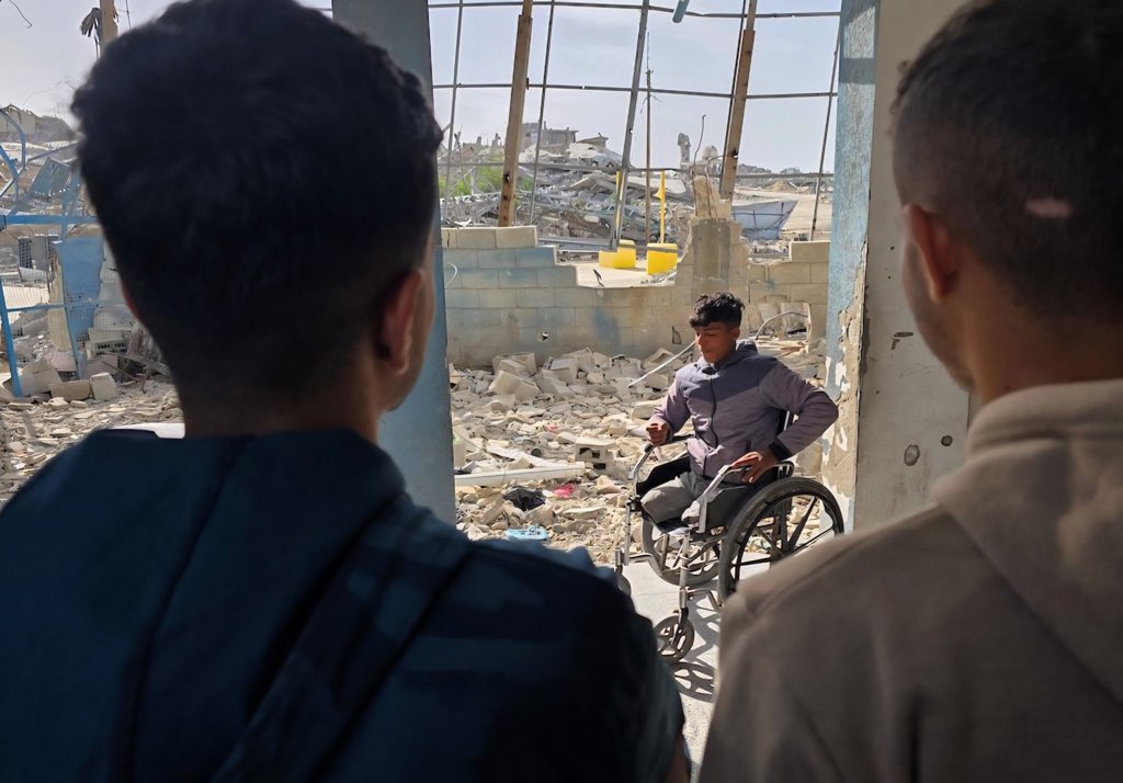 Israeli occupation forces move the Yellow Line to the depth of the Gaza cities..