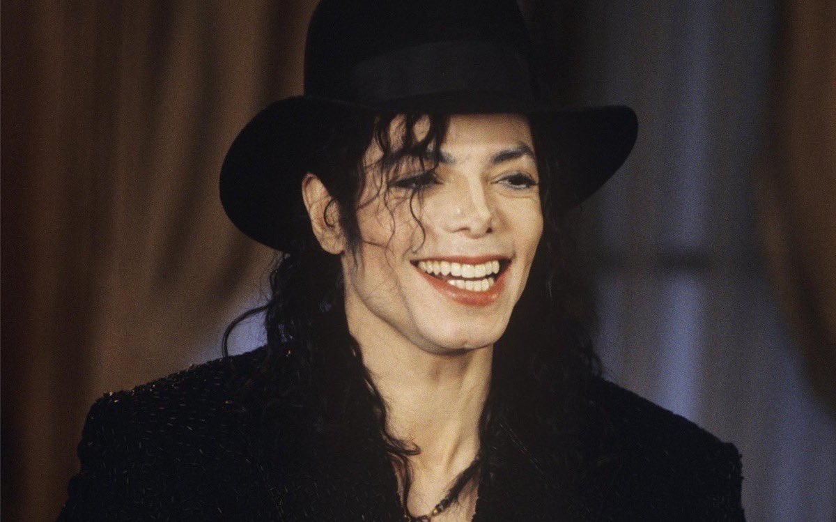 doodomichael's tweet image. :D