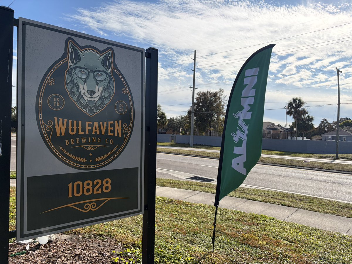 Alright <a href="/USFalumniAssn/">USF Alumni Association</a> <a href="/USFTampaAlumni/">USF Greater Tampa Alumni Chapter</a> <a href="/USFHerd/">USF T w i t t e r Herd 🤘</a> where should you be in 30mins. Get in your car now!