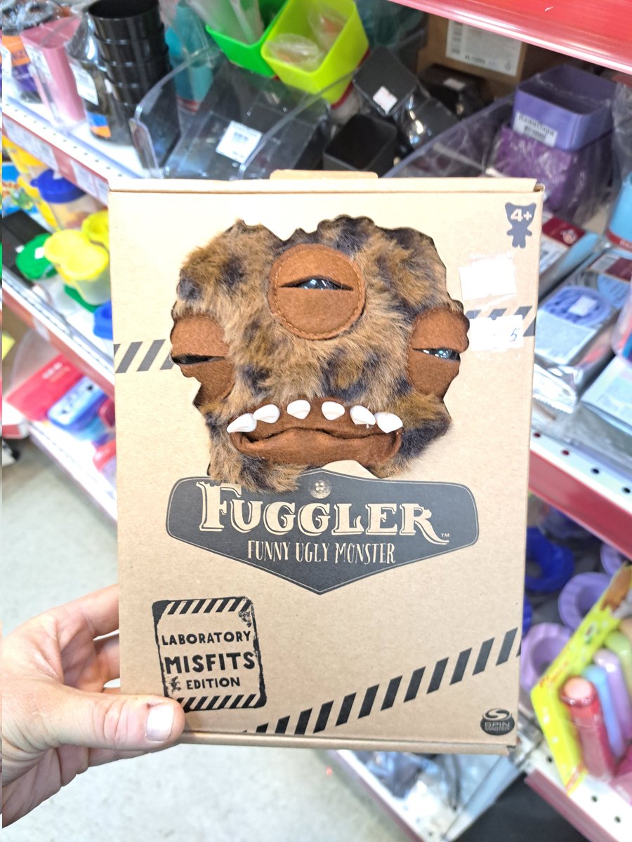 Это что за мода пошла на зубастые игрушки? Я что-то не понимаю?