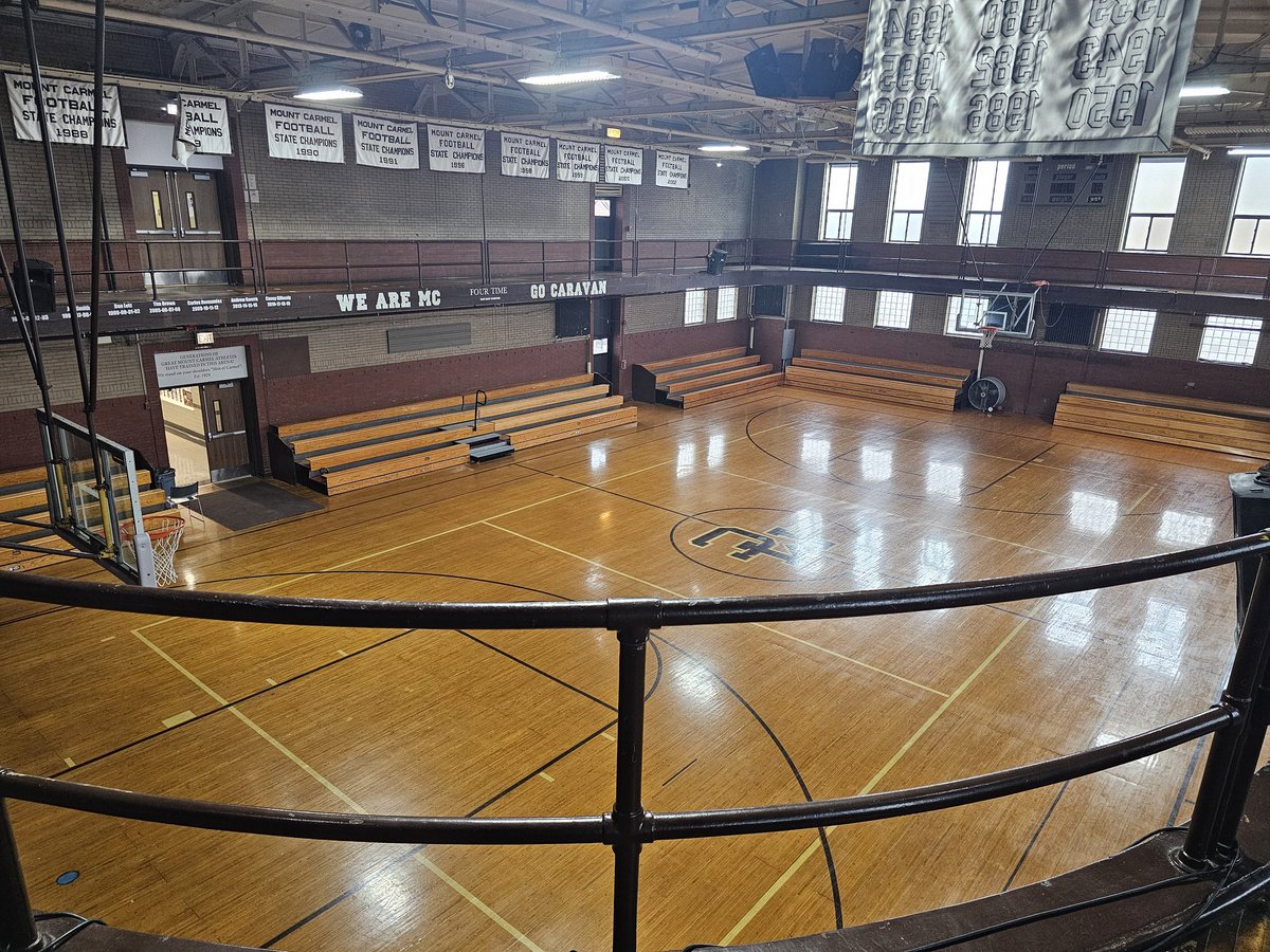 NestoHoops's tweet photo. 🏀 ⛪️ Mt. Carmel Old Gymnasium, built 1924 ⛪️ 🏀 https://t.co/Ri2zXuVo7f