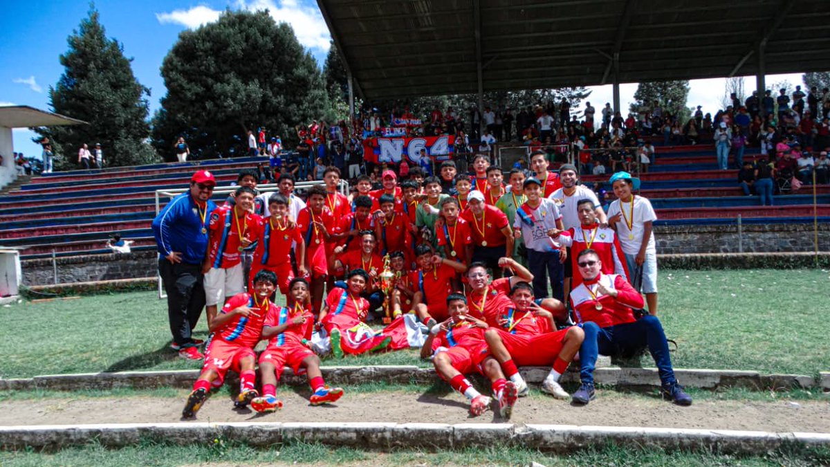 Campeones sub 14 ⁦<a href="/AFNAPichincha/">AFNA Pichincha</a>⁩ , muchachos dejaron todo en cada partido, gran futuro tiene ⁦<a href="/elnacionalec/">Club Deportivo El Nacional</a>⁩, gracias DIOS 🐴9