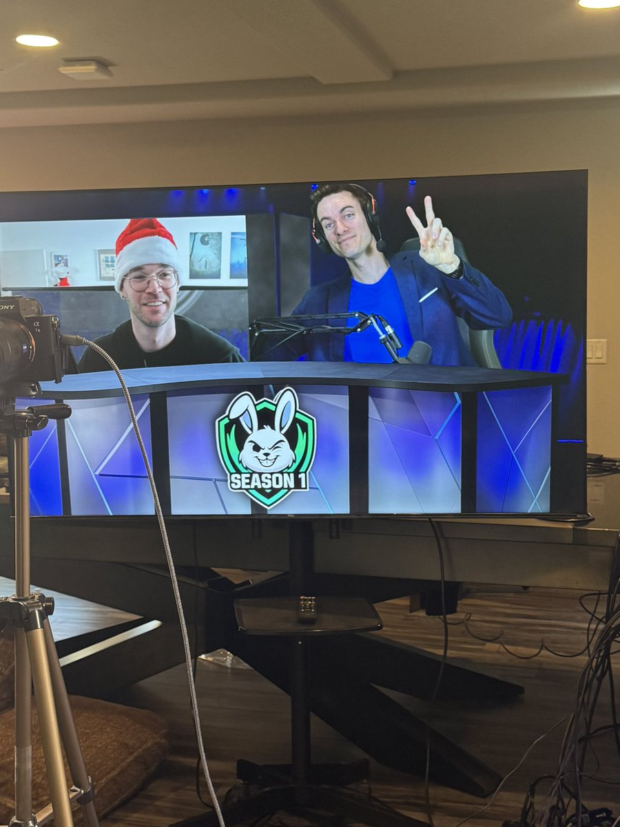 Tournament is LIVE!!

Giving away 5 SOL in chat!!

Stream in comments!