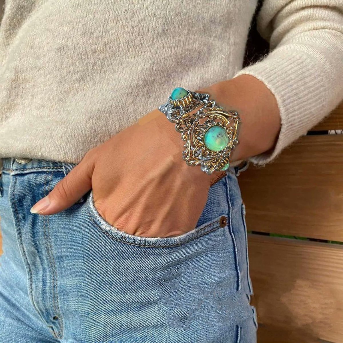 renaissancefai's tweet photo. Victorian Revival Faux Turquoise Bracelet, Cabochons, Antique Silver Tone, Ornate, Wide & Chunky Vintage
https://t.co/9oL8EAMDcU?
#bracelet #vintage #ornate #VictorianRevival #silverTone #fauxTurquoise #turquoise #cabochons #highProfile #scrolls #statement #chunky #wide #selro https://t.co/IRcWtcG5NZ