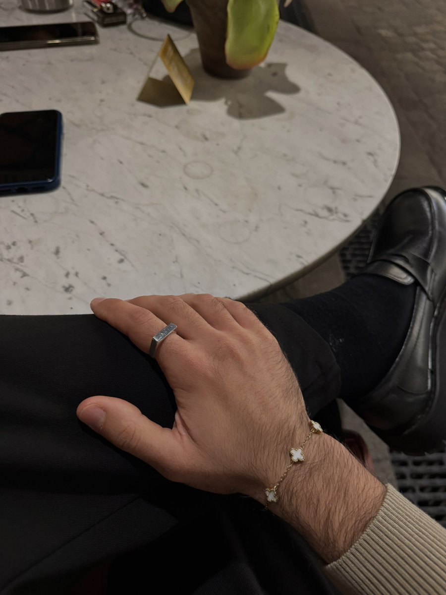 🦁 (@izmirbeyefndisi) on Twitter photo 