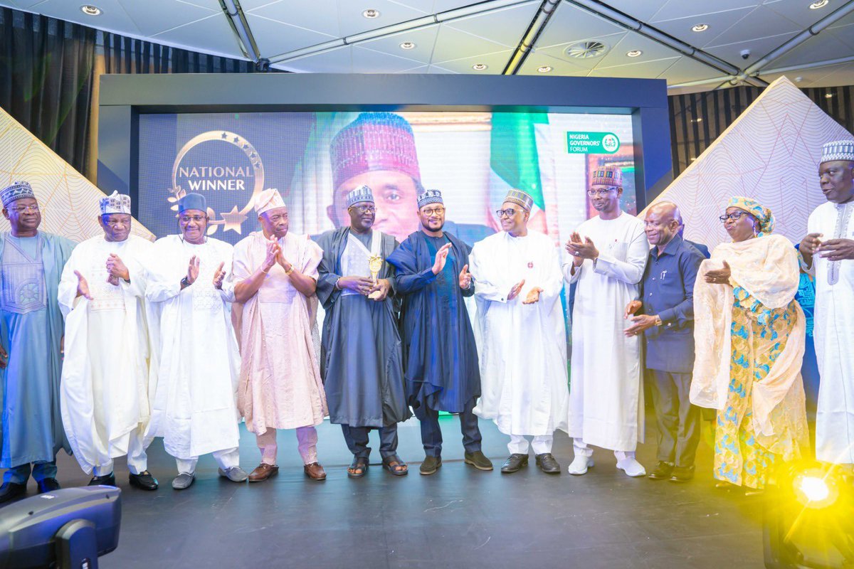 AAdeleke_01's tweet photo. I am delighted to share that Osun has once again emerged winner of the 2025 Primary Health Care (PHC) Leadership Challenge, with a cash prize of $500,000, making it a well-deserved back-to-back victory following our 2024 win. 

This achievement reflects our unwavering commitment to strengthening primary healthcare delivery and ensuring equitable access to quality health services for all our people.

As we did in 2024, we will continue to reinvest these gains to further upgrade our PHCs across the state. I commend our healthcare workers for their dedication. We will not relent until Osun emerges as the overall best performing state in the country, delivering more democratic dividends to our people.